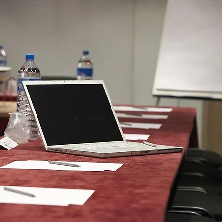 Campanile Centre Acropolis