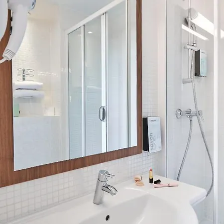 Hotel Campanile Centre Acropolis Nizza