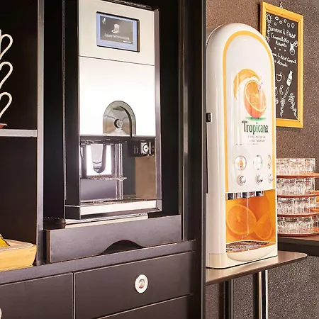 Hotel Campanile Centre Acropolis