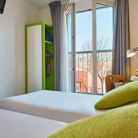Campanile Centre Acropolis Hotel 3*