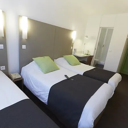 מלון Campanile Centre Acropolis 3*