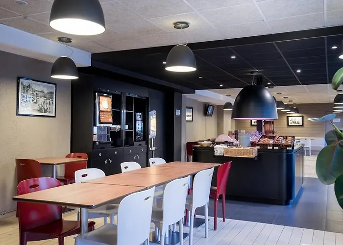 Hotel Campanile Centre Acropolis