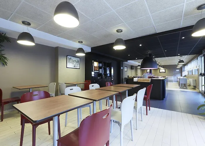 Campanile Centre Acropolis 3*