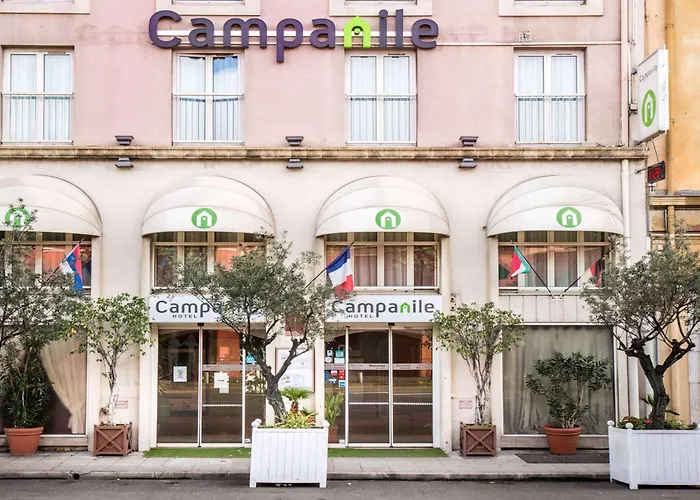 Campanile Centre Acropolis