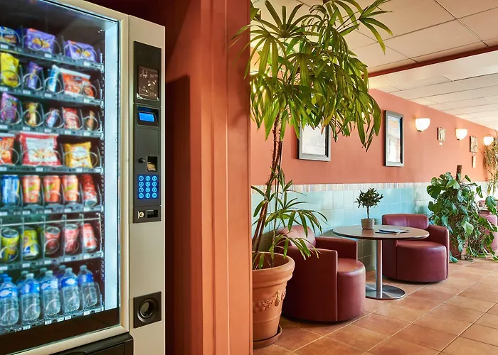 Campanile Centre Acropolis