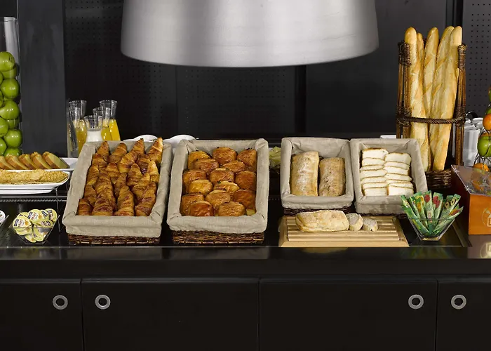 Campanile Centre Acropolis Hotel Niza