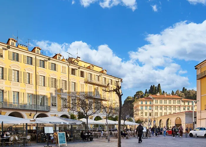 Campanile Centre Acropolis 3*