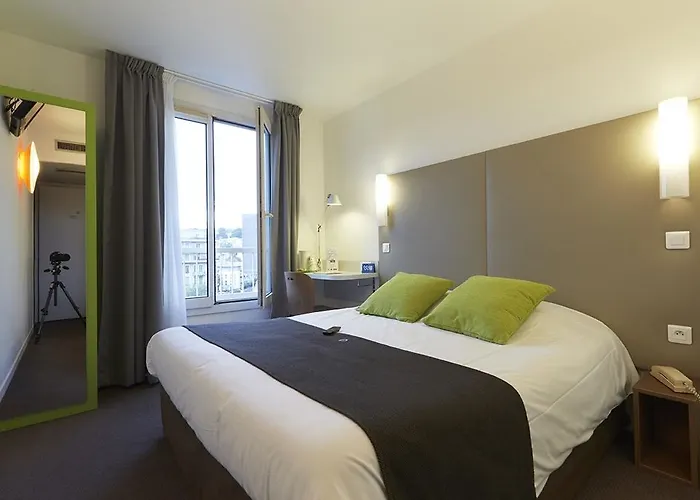 Hotel Campanile Centre Acropolis