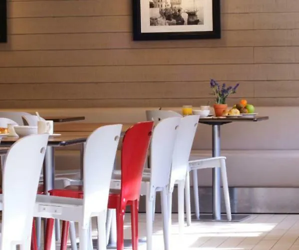 Campanile Centre Acropolis 3*