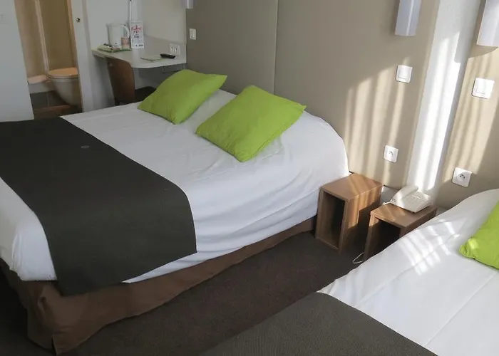 Campanile Centre Acropolis