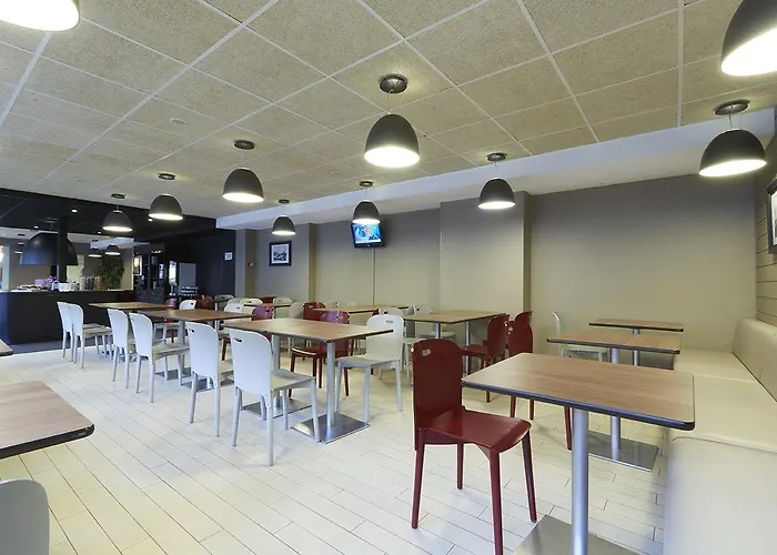 Campanile Centre Acropolis