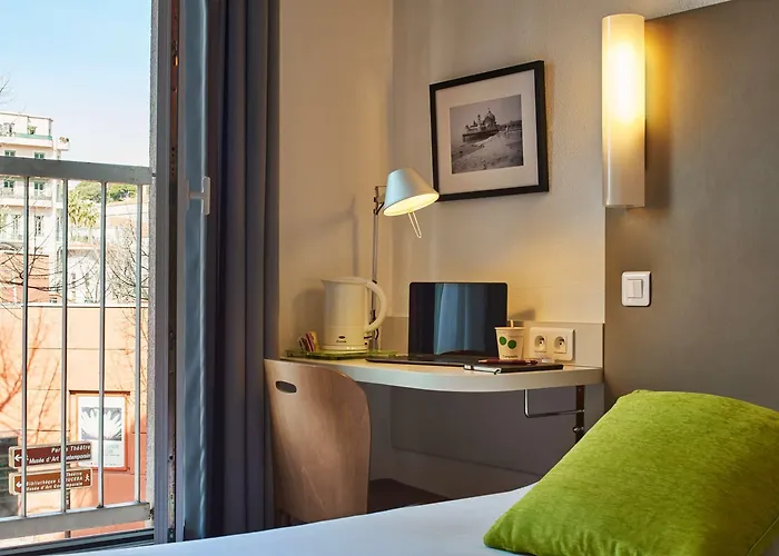 Campanile Centre Acropolis فندق 3*
