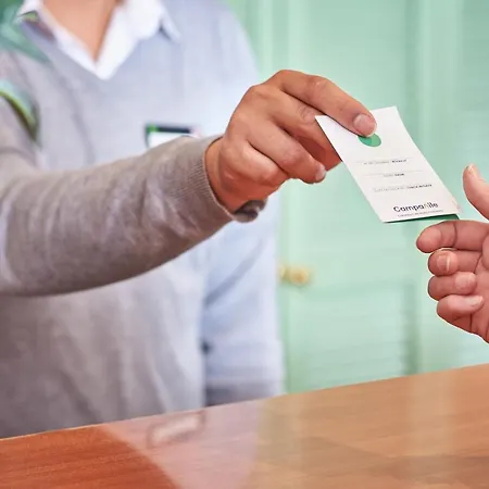 酒店 钟楼尼斯中央阿克罗波利斯酒店 3*