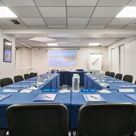 钟楼尼斯中央阿克罗波利斯酒店 尼斯