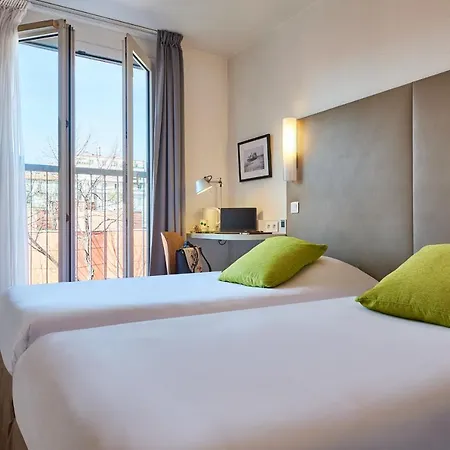 钟楼尼斯中央阿克罗波利斯酒店