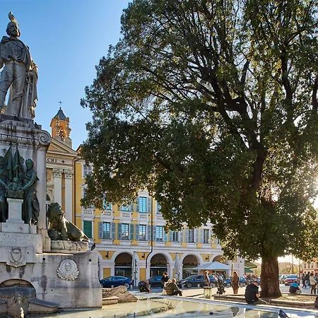 酒店 钟楼尼斯中央阿克罗波利斯酒店